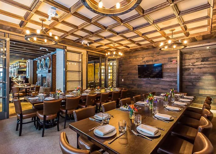 Homewood By Hilton Downtown - Magnificent Mile Hotel