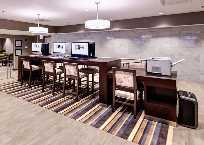 Hotel Homewood By Hilton Downtown - Magnificent Mile 3*