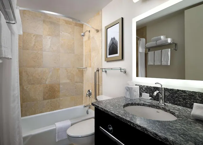 Hotel Homewood By Hilton Downtown - Magnificent Mile