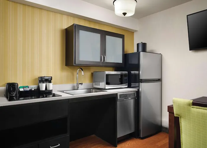 Homewood By Hilton Downtown - Magnificent Mile Hotel 3*
