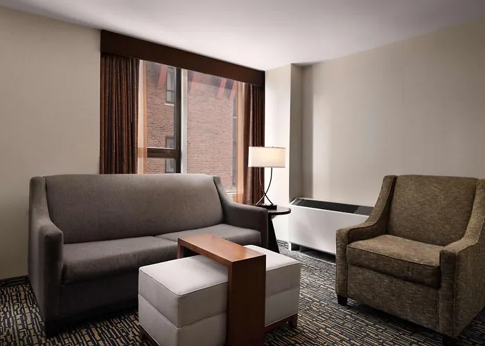 Homewood By Hilton Downtown - Magnificent Mile 3*