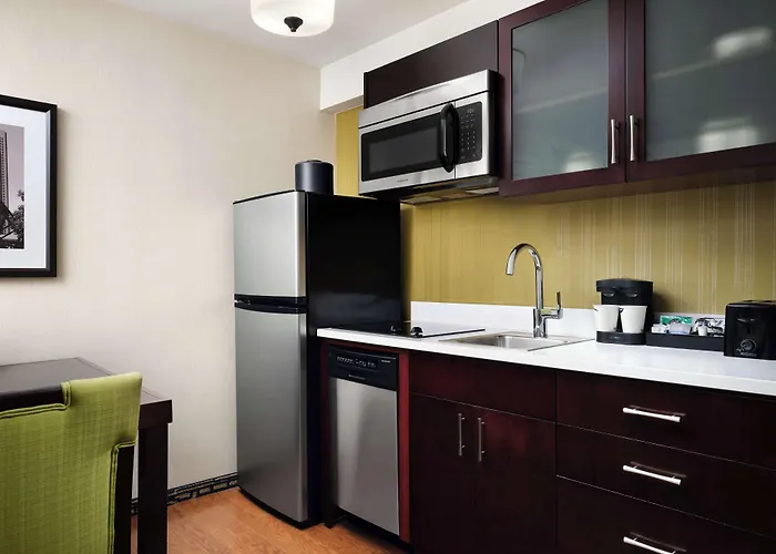 Homewood By Hilton Downtown - Magnificent Mile Hotel 3*
