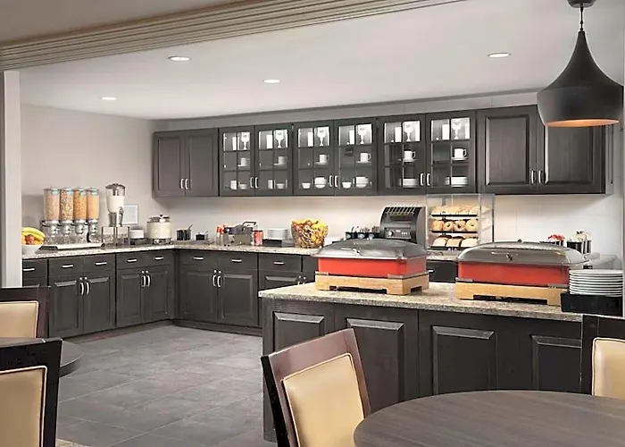 Hotel Homewood By Hilton Downtown - Magnificent Mile 3*