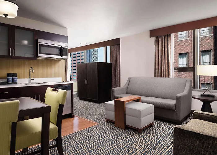 Homewood By Hilton Downtown - Magnificent Mile Hotel 3*