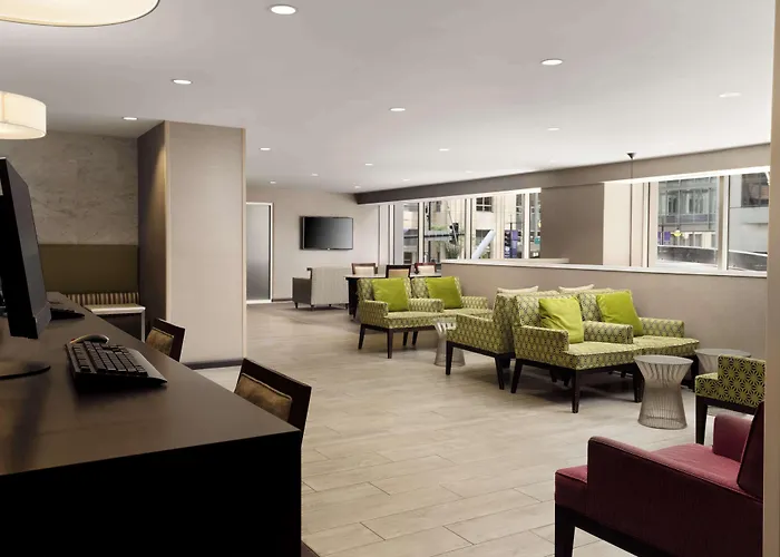 Homewood By Hilton Downtown - Magnificent Mile Hotel 3*