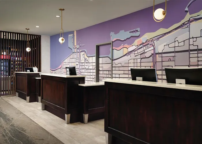 Homewood By Hilton Downtown - Magnificent Mile Hotel