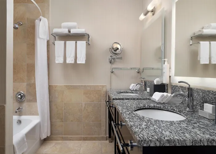 Homewood By Hilton Downtown - Magnificent Mile