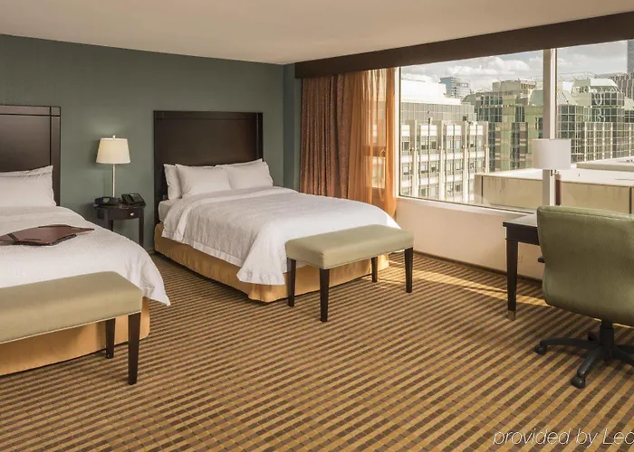 Homewood By Hilton Downtown - Magnificent Mile Hotel